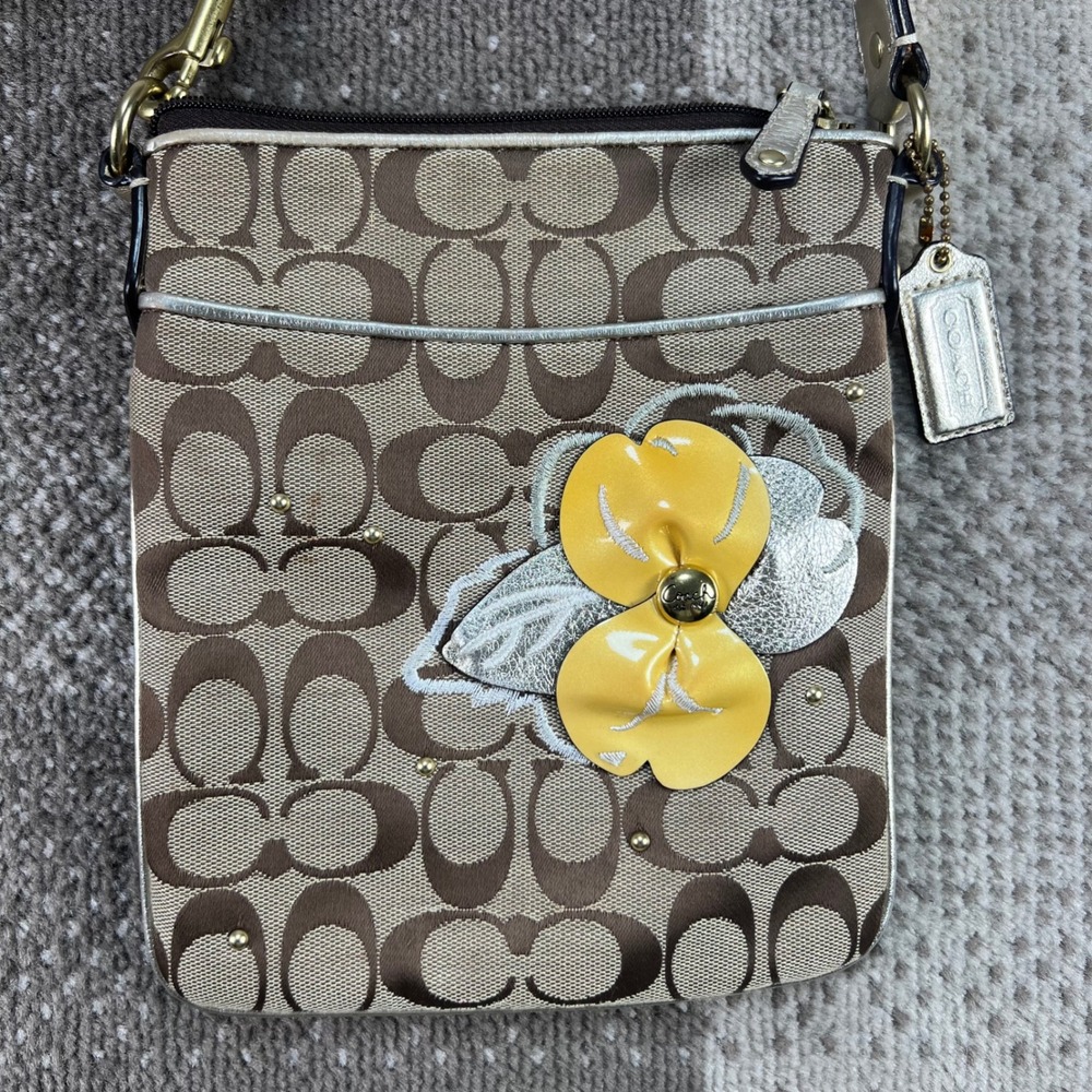 Coach Signature Monogram Crossbody Bag Brown Yellow Flower Applique Poppy Y2K - Picture 2 of 10